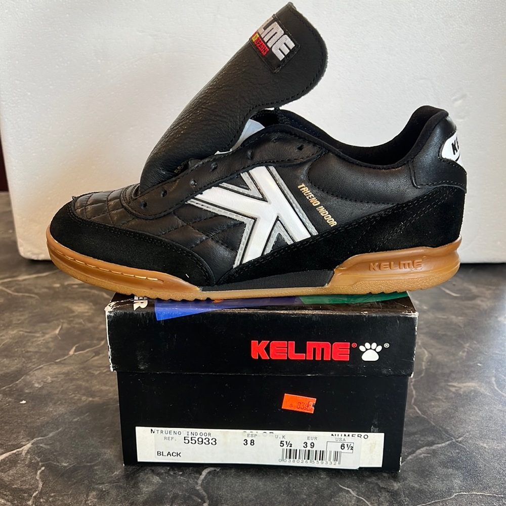 Kelme Indoor Soccer Shoes Trueno